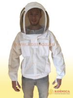 Pčelarska ventilirajuća troslojna jakna za pčelarstvo. Pčelarska jakna s šeširom je dio velike kolekcije Košnica koja se može kupiti u Zagrebu i online.