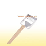 vilica za otklapanje saća je dio pčelarske opreme. pribor za otklapanje saća